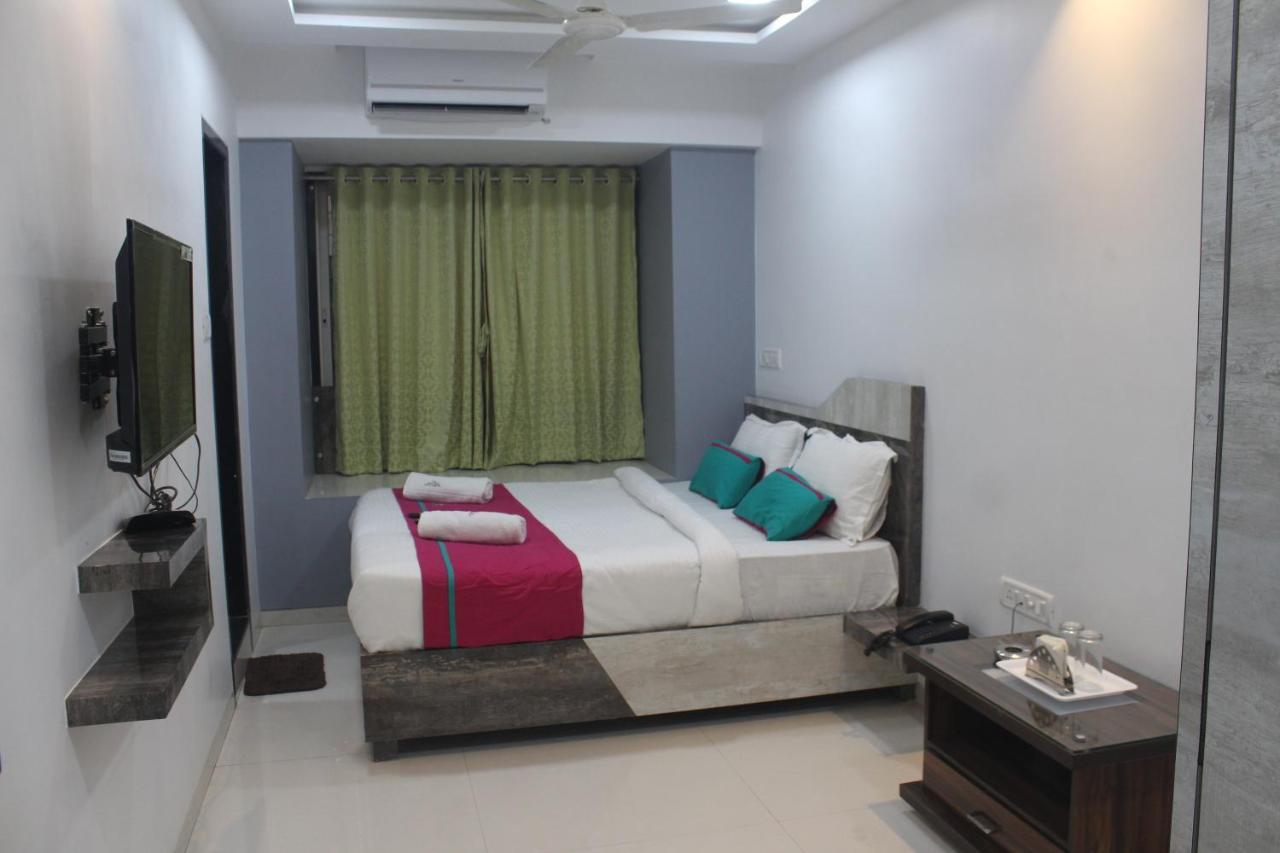 Hotel Park Inn Andheri West Mumbai  Buitenkant foto