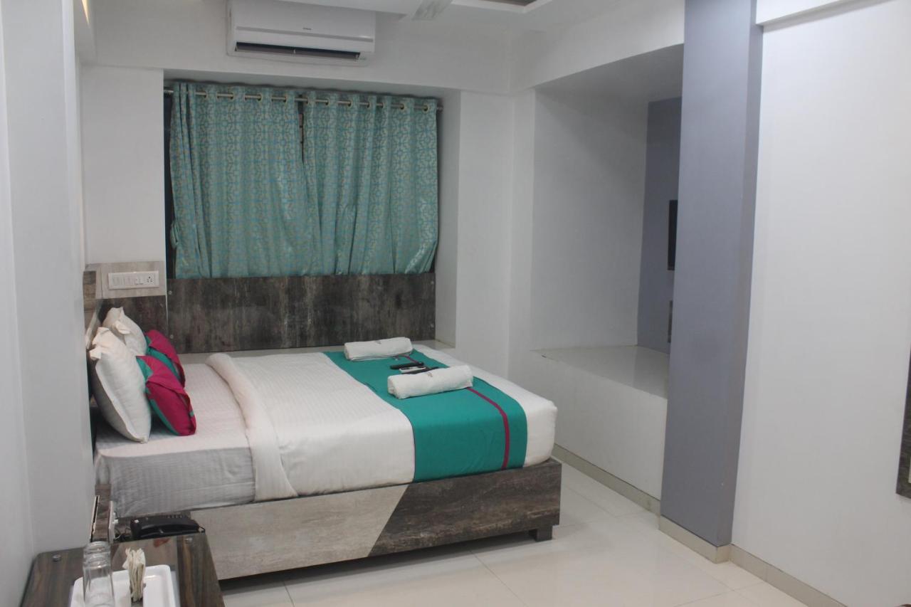 Hotel Park Inn Andheri West Mumbai  Buitenkant foto